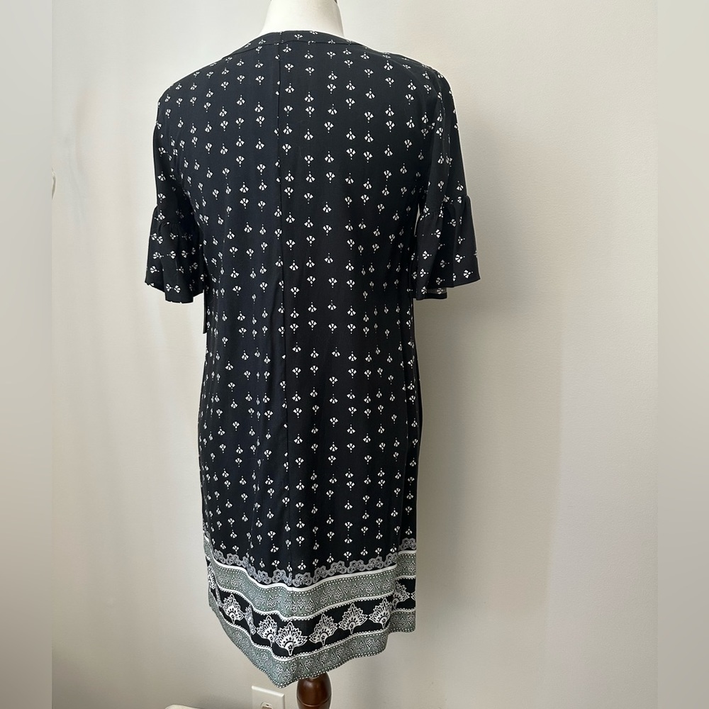 NWT Vince Camuto Dress Size XS. - Picture 2 of 7